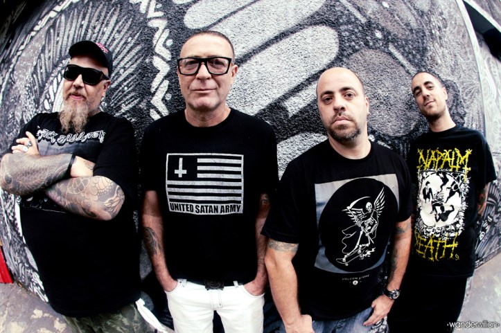 Os integrantes do Ratos de Porão, que lançam o álbum "Século Sinistro"