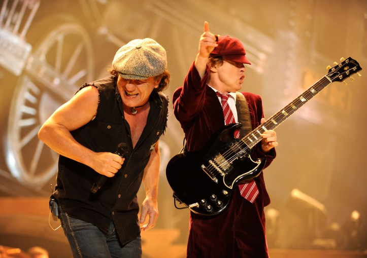 AC/DC: troca-troca nos vocais