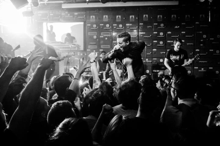 Deafheaven: George Clarke no vocal 