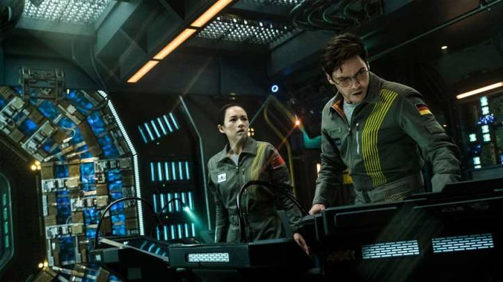 the-cloverfield-paradox-2